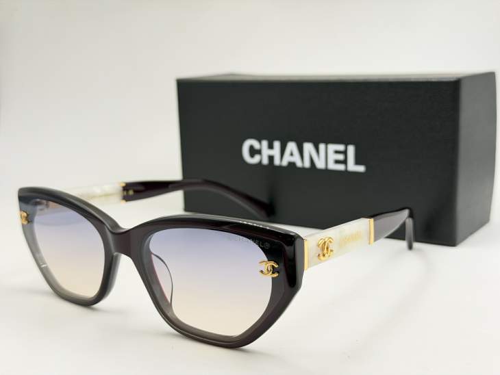 Picture of Chanel Sunglasses _SKUfw80235822fw